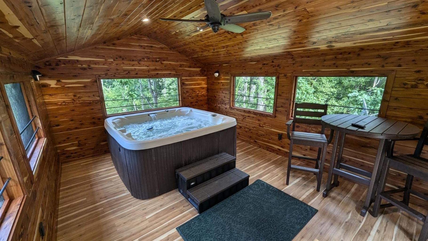 Stanley Red Roof Mountain Cabin With Starlink Internet! מראה חיצוני תמונה